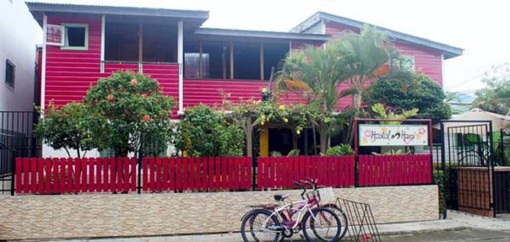 Hostal Hansi Bocas Town Bagian luar foto