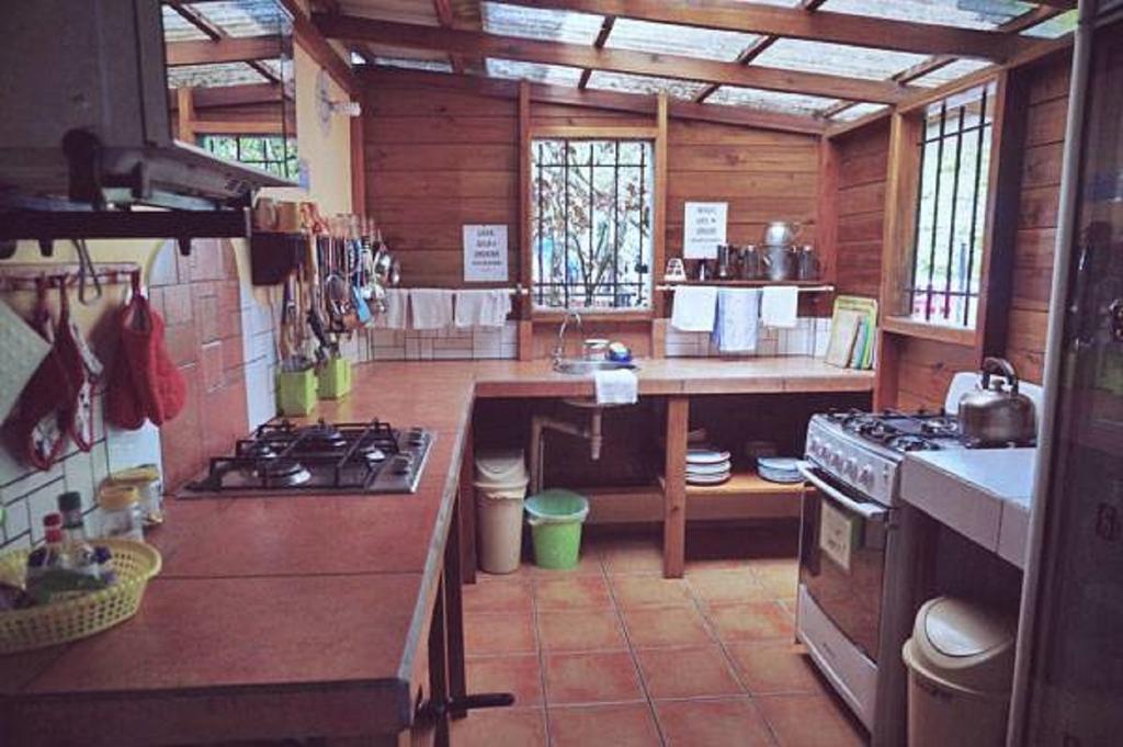 Hostal Hansi Bocas Town Bagian luar foto